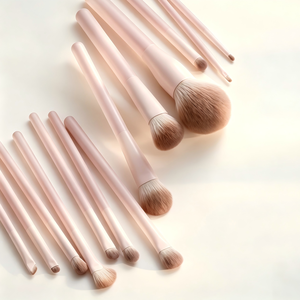 Ensemble de pinceaux de maquillage en cheveux synthétiques végétaliens, 13 pièces, pinceaux de maquillage de haute qualité, marque privée, rose, avec sac pour les yeux et le <span class=keywords><strong>visage</strong></span> - Product Image 1