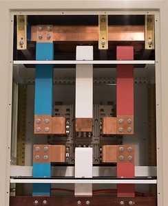Tableau de distribution compact aux normes australiennes avec boîtier triphasé 400V et tableau de commutation <span class=keywords><strong>Senergy</strong></span> pour bâtiment commercial - Product Image 3