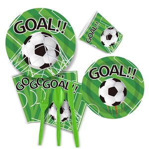 Decorazioni e Accessori per Feste a Tema Golf, Set per 10 Ospiti con Striscione, Tovaglia e Bicchieri Usa e Getta, Stile Moderno - Product Image 4