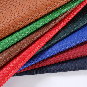1.0 di spessore in PVC in rilievo tessuto in <span class=keywords><strong>pelle</strong></span> sintetica piccola <span class=keywords><strong>pelle</strong></span> intrecciata per borse scarpe paglia modello tappetino di fondo spazzolato - Product Image 1