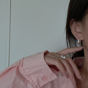 Elegantes Pendientes de Aro de Plata de Ley 925, Ligeros, Cómodos, con Forma de Cúpula Lisa, para Uso Diario, Joyería Atemporal - Product Image 3