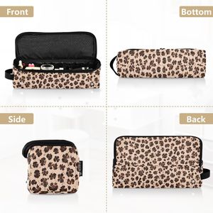 Bolsa de Viaje de Neopreno con Estampado de Leopardo, Elegante y Lujosa, con Alfombrilla Desmontable Resistente al Calor para Plancha y Rizador de Pelo - Product Image 4