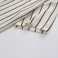 Camisa a rayas de manga corta informal para hombre de verano 2025, diseño de nicho coreano Simple con características huecas, camisetas bonitas de moda