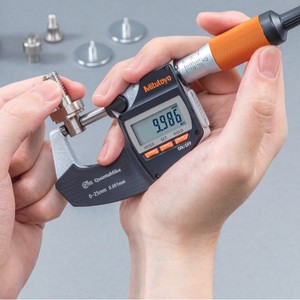 Micrómetro Digital Mitutoyo 0-25 mm, Resolución de 0.001 mm, Acero Inoxidable - Product Image 4