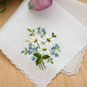<span class=keywords><strong>Pañuelos</strong></span> <span class=keywords><strong>de</strong></span> boda <span class=keywords><strong>de</strong></span> algodón orgánico <span class=keywords><strong>bordados</strong></span> a mano conjunto <span class=keywords><strong>de</strong></span> regalo <span class=keywords><strong>de</strong></span> recuerdo nupcial con monograma personalizado - Product Image 2