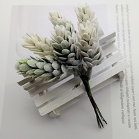Dekorasi rumput warna-warni buatan kustom profesional dekorasi Natal plastik berwarna rumput nanas bunga korsase