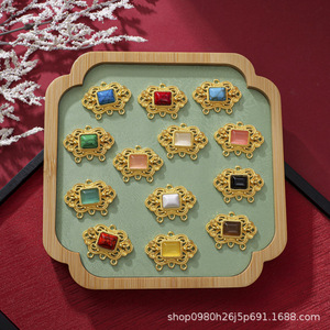 Pinces à cheveux en alliage d'or de style chinois avec incrustation de pierres précieuses, motif traçant le royaume des lucioles, pour accessoires de robe Hanfu et mongole - Product Image 2