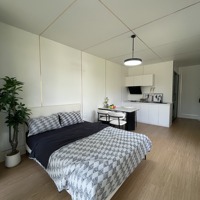 Casa Prefabricada Moderna en Forma de A, Cabaña Triangular Modular, Mini Villa con Cocina y Baño para Glamping, Resort, Jardín o Casa de Huéspedes