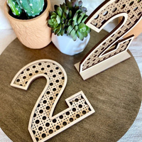 Numéros de table en bois 3D modernes de haute qualité pour les faveurs de mariage, gravure au laser, service personnalisable OEM/ODM