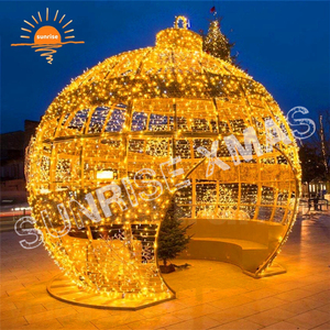 2024 decoración al aire libre gigante Navidad 3D LED motivo luz ornamento arco bola luces para centros comerciales - Product Image 6