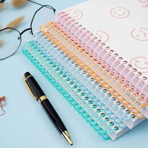 Carnet A5 à spirale pour étudiants, couverture rigide, 100 feuilles, style souriant, personnalisable (couleur et logo), vente en gros - Product Image 4