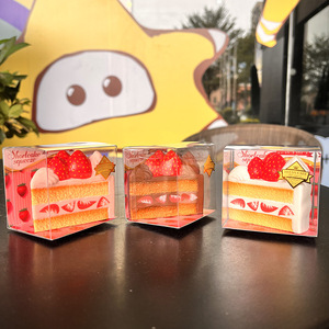 Jouet Squishy Gâteau aux Fraises, Jouet à Presser Doux en Forme de Dessert, Cadeau Nouveauté Mignon pour la Vente en Gros - Product Image 5