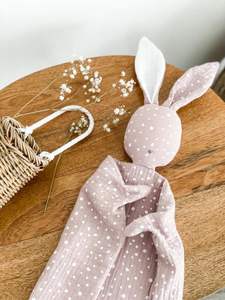 Manta de Apego para Bebé con Adorable Animalito, Relleno de Algodón PP Lavado y Forro de Malla para un Sueño Seguro y Relajante - Product Image 5