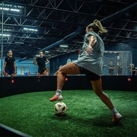 Simulateur de football interactif d'intérieur avec éclairage LED pour salle de jeu, défi de tir sportif et jeu de vitesse circulaire