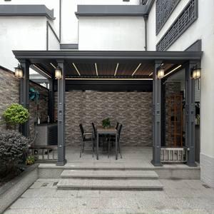 La pergola des volets sur la promenade murale est une pergola motorisée avec toit persienne galerie verte - Product Image 1