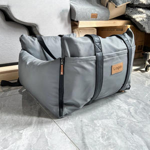 Toptan PU Evcil Hayvan Araba Koltuğu Yükseltici Yatak Köpek Araba Koltuğu Yatağı Özelleştirilmiş LOGO Lüks Köpek Yatakları Güvenlik Tokalı Evcil Hayvan Araba Koltuğu - Product Image 1