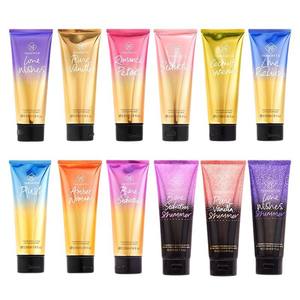 เซรั่มไวท์เทนนิ่งวิตามินซี 236 มล. ลดเลือนริ้วรอย ผิวเรียบเนียน พร้อมโลชั่นบำรุงผิวกายกลิ่นหอมหรูหรา - Product Image 4