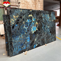 Marches et contremarches d'escalier en marbre bleu Lemurien de luxe, dalles de granit bleu Labradorite pour hôtels et villas