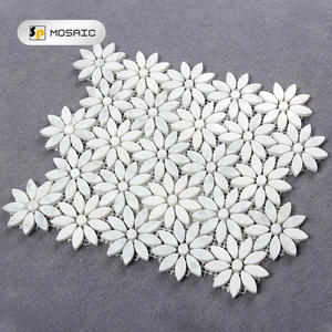 Di lusso Della Decorazione Della Parete di Marmo Daisy Modello Backsplash Bianco Italiano Carrrara A Getto D'acqua di Piastrelle di <span class=keywords><strong>Pietra</strong></span> di Marmo A <span class=keywords><strong>Mosaico</strong></span> a Forma di Fiore - Product Image 2