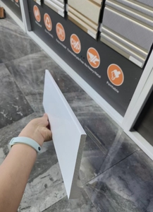 <span class=keywords><strong>Plinthe</strong></span> en PS blanche moderne pour intérieur, résistante à l'humidité, garantie 1 an, haute qualité, pour usage résidentiel - Product Image 2