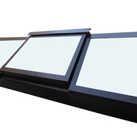 Puits de lumière électrique moderne et personnalisé en alliage d'aluminium insonorisé, avec verre feuilleté isolant trempé et stores en verre intégrés pour porte
