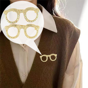 เข็มกลัดดีไซน์อเนกประสงค์พร้อมกรอบแว่นตาและหัวเข็มขัดรองเท้าที่ดูหรูหราและทันสมัย - Product Image 1