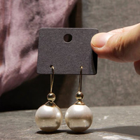 Cartes à boucles d'oreilles suspendues personnalisées avec logo en relief de qualité supérieure pour boucles d'oreilles pendantes