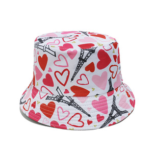 Chapeau Bob Personnalisé en Forme de Cœur pour la Saint-Valentin – Accessoire de Costume Romantique pour Couples, Idéal pour les Voyages en Plein Air - Product Image 6