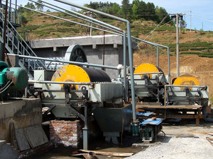 Attrezzatura Personalizzata per la Lavorazione dell'Oro, Linea di Produzione per la Separazione Gravitazionale dell'Oro da Roccia in Vendita - Product Image 2