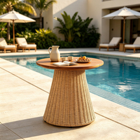 Table d'appoint de luxe personnalisée en teck et rotin, table basse d'extérieur en aluminium et rotin PE imperméable pour villa, patio et complexe hôtelier à Dubaï et en Arabie Saoudite
