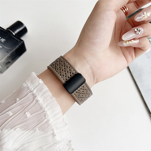 Correa de Reloj Magnética Universal, Transpirable, con Orificios, Suave, de Repuesto para Relojes Inteligentes <span class=keywords><strong>Huawei</strong></span> GT5/GT4/GT3, Samsung, Honor, Garmin - Product Image 3