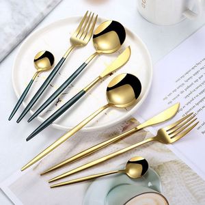 Juego de Cubiertos de Acero Inoxidable de Alta Gama para Hotel, Personalizable en Color, 4 Piezas, Estilo Clásico Portugués con Mango Grueso - Product Image 2