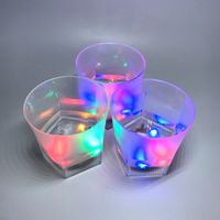 Gobelet à whisky en plastique givré en forme de pentagone, 190 ml, gobelet en verre activé par le liquide, gobelet LED pour bar, boîte de nuit, fête, gobelets LED clignotants