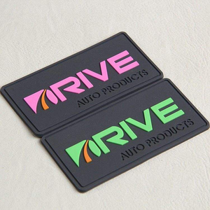 Étiquette en caoutchouc PVC adhésive personnalisée, logo en relief 3D, patch pour vêtements, sacs, sièges de voiture et accessoires - Product Image 5