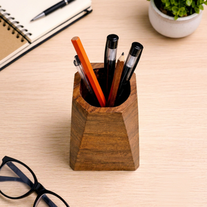 Porte-stylos en bois fait main pour l'organisation du bureau et le rangement des fournitures de bureau - Product Image 1