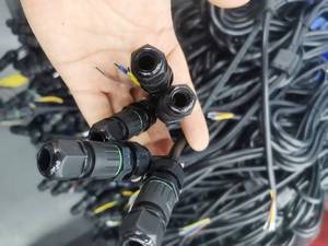 Y tipo rame nucleo cavo 1 in 2 con PG9-3pin IP67 10A 300V-500V PVC nero 3m lungo 3x1 mm2 per esterno & LED di potenza - Product Image 4