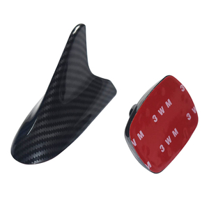 <span class=keywords><strong>Antenne</strong></span> de toit de voiture en forme d'aileron de requin avec base adhésive, <span class=keywords><strong>amplificateur</strong></span> de signal radio FM/AM, couvercle décoratif pour berline et SUV - Product Image 4