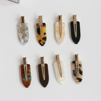 Élégante Barrette à Cheveux en Acétate Effet Marbre avec Fermoir Métallique Brillant, Accessoire de Coiffure Tendance pour Salon