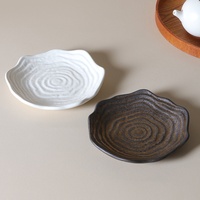 Assiette en céramique vintage Jiutian, style rétro, irrégulière, effet bois, haute valeur esthétique, pour plats froids et cuisine japonaise