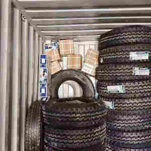 Pneus de camion chinois à haute résistance à l'usure Nouveaux pneus de camion à motif toutes positions lourds 13R22.5-18 - Product Image 4