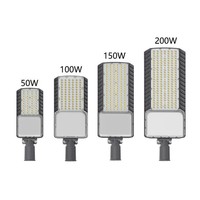 Lampadaire LED 50W à détecteur de mouvement radar et contrôle photocellule crépuscule-aube pour routes urbaines, trottoirs, jardins et aménagements paysagers