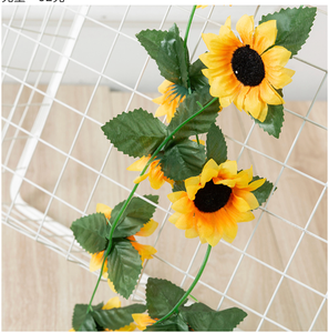 Guirnalda Artificial de Girasoles de Seda con Lirios del <span class=keywords><strong>Valle</strong></span>, Flores Artificiales para Decoración de Jardín y Fondos Fotográficos - Product Image 5