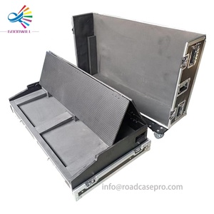 Valigia da trasporto personalizzata Goodcase per controller luci Avolites Titan Mobile e Fader Wing, adatta per 2 schermi da 24''. - Product Image 1