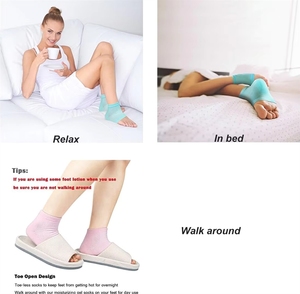 5 paia di calzini idratanti per il trattamento dei talloni screpolati - Trattano rapidamente i piedi secchi. Sollievo dal dolore da screpolature della pelle dei piedi con l'aloe - Product Image 4