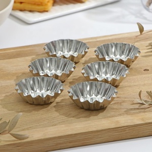 Commercio all'ingrosso della fabbrica Set di 6 pezzi Mini <span class=keywords><strong>stampi</strong></span> per pasticceria in metallo stampo per tortine rotonde con diametro 7cm Mini Bakeware - Product Image 2
