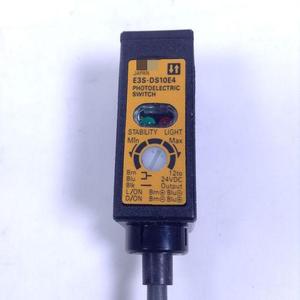 Cảm biến quang điện phản xạ khuếch tán E3S-DS10E4 để phát hiện đối tượng - Product Image 1