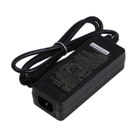 GST60A07-P1J d'adaptateur d'alimentation AC DC Meanwell pour appareils de télécommunication avec prise 2.1*5.5*11mm