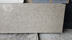 Granito Dorado Malwara – Granito Dorado Indio Premium para Encimeras, Pisos y Revestimientos de Paredes - Product Image 2