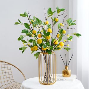 Rama <span class=keywords><strong>de</strong></span> limón artificial, tallo largo, limones amarillos, selecciones con hojas verdes y <span class=keywords><strong>flores</strong></span> para el hogar, cocina, centro <span class=keywords><strong>de</strong></span> mesa <span class=keywords><strong>de</strong></span> granja - Product Image 1