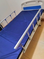 Épaisseur médicale de matelas de soins de lit d'hôpital de matelas d'éponge de lit facultative